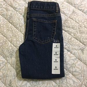 New with tags, children’s size 5 skinny jeans.